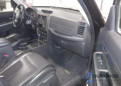 2012 Jeep Liberty Limited Jet Edition z USA, uszkodzony, nr VIN 1C4PJMFK0CW141485